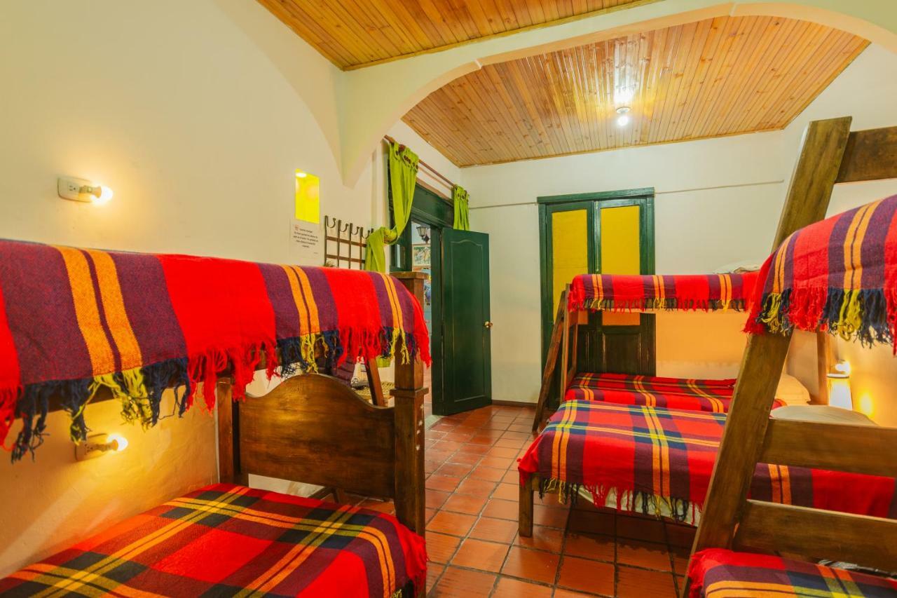 Hostal Sue Candelaria Bogota Luaran gambar