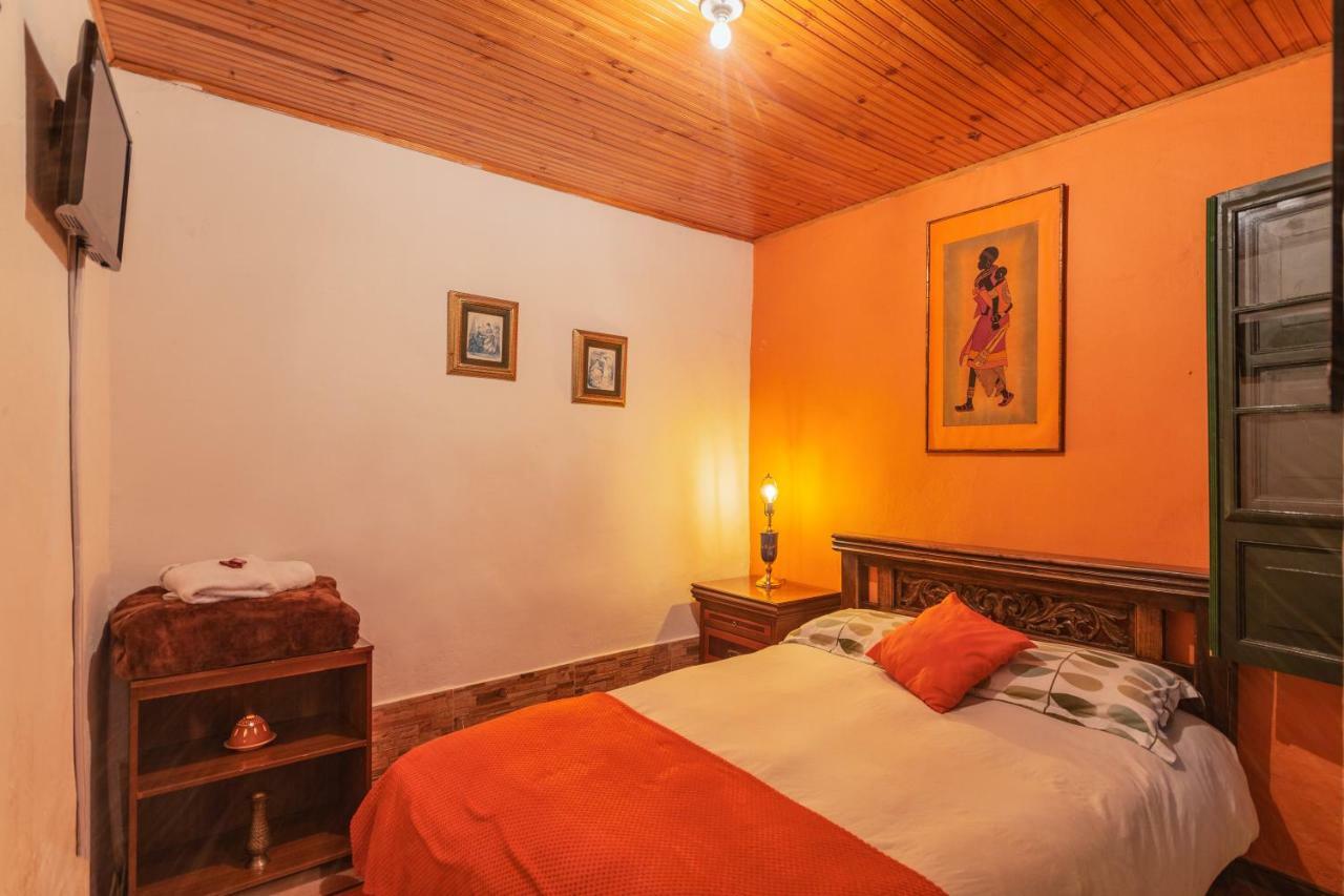 Hostal Sue Candelaria Bogota Luaran gambar